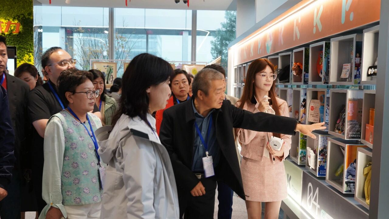 新疆上市公司协会及辖区上市公司代表赴恺英网络参访交流