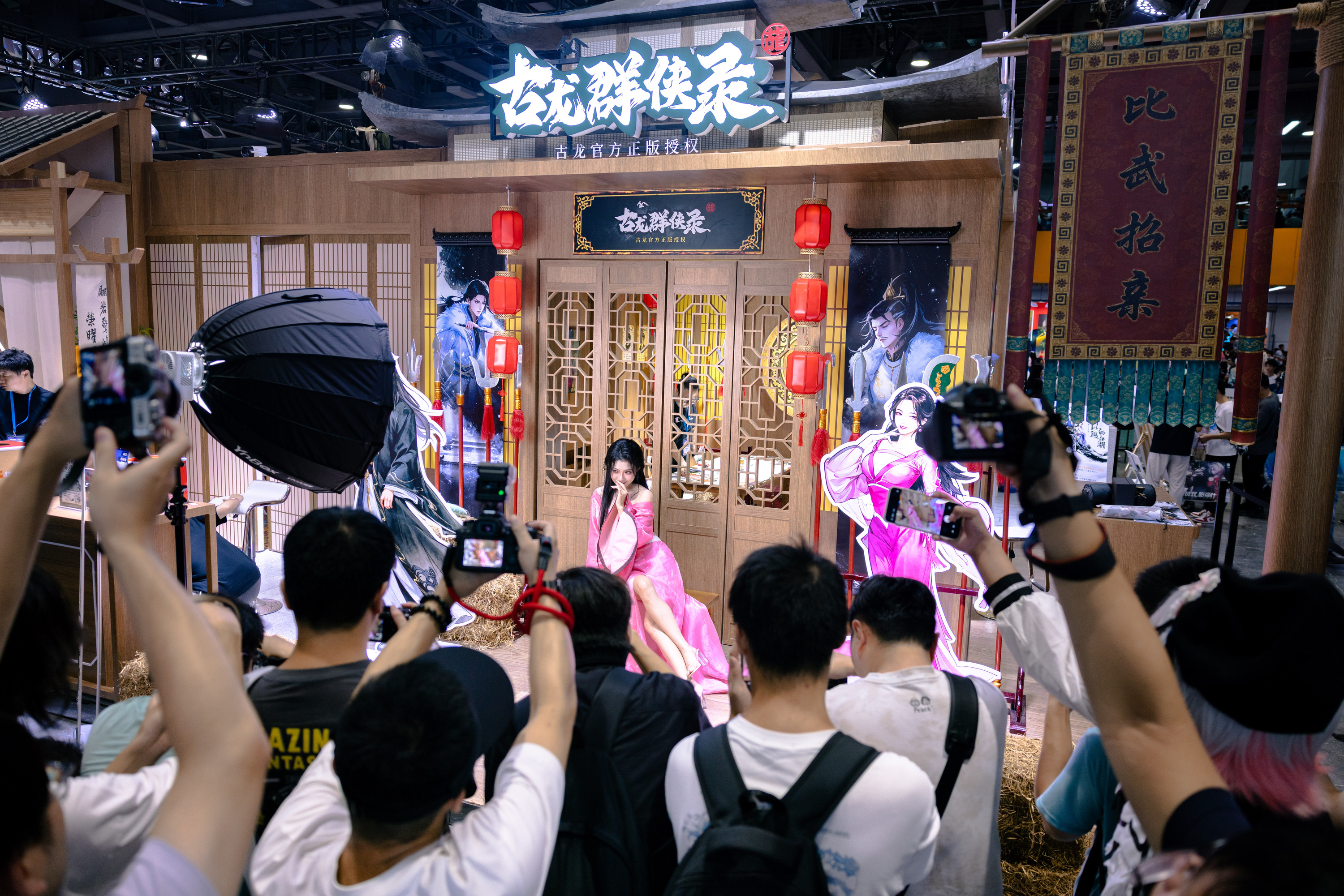 CICF的恺英展台：不止“传奇”，更有新故事